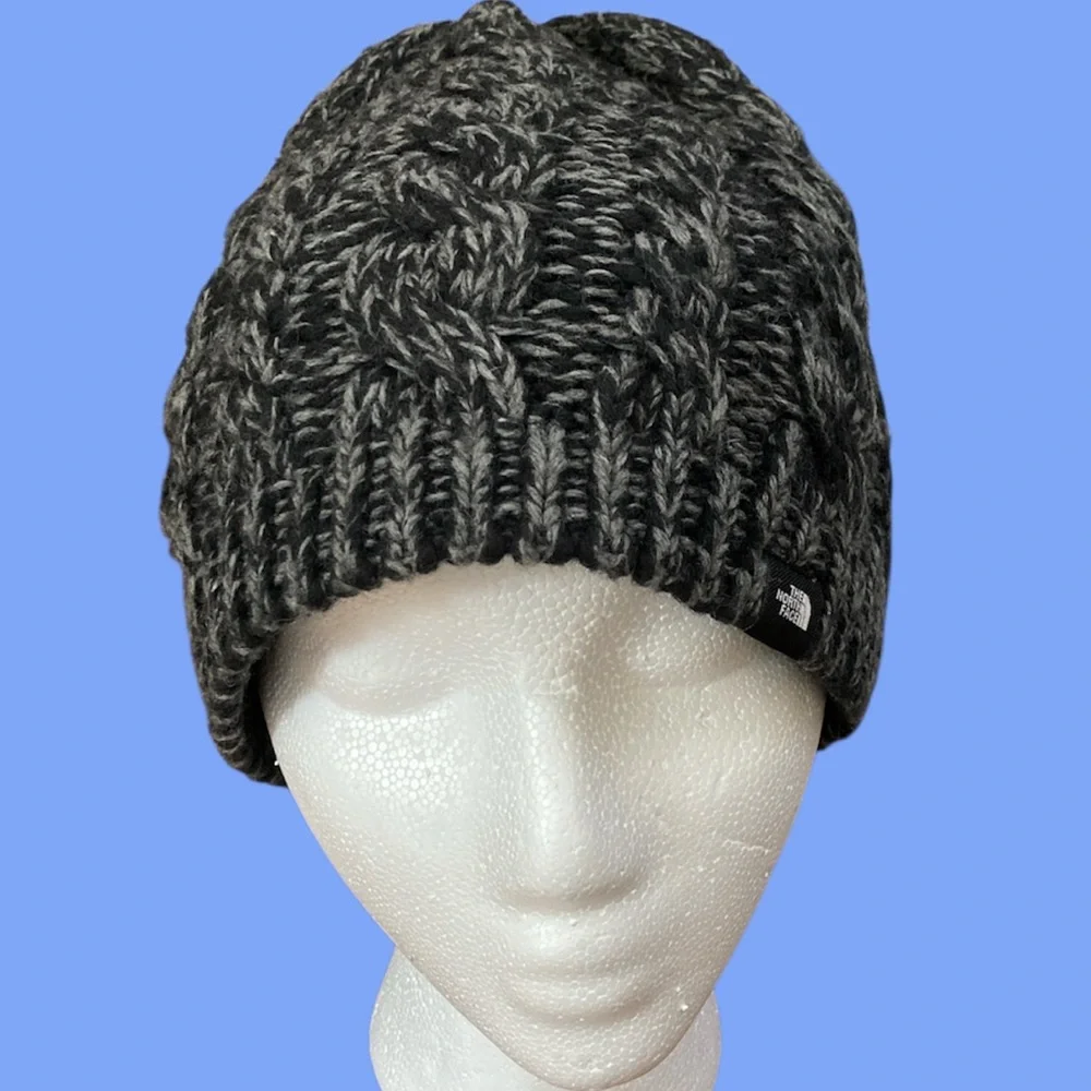 The North Face Unisex Fuzzy Cable Beanie